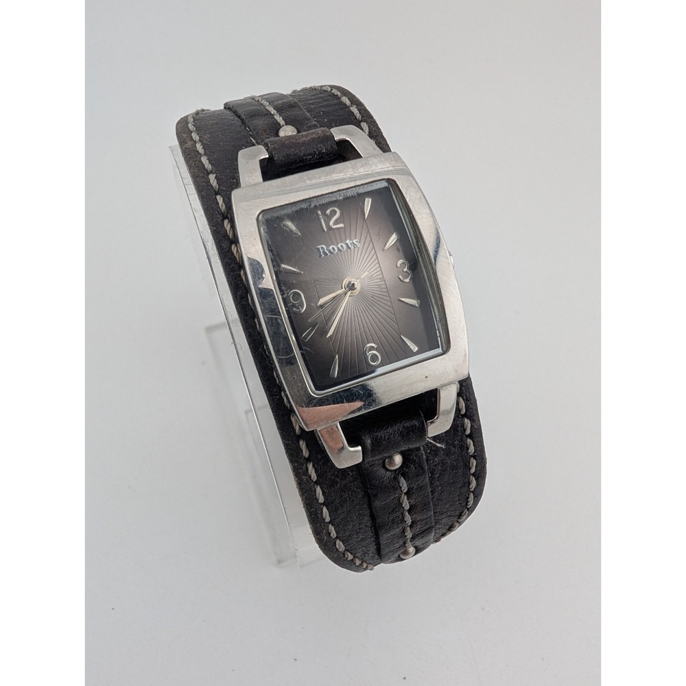 Roots Canada Women's Watch 22mm Silver Case Leather Bund Strap- New Battery